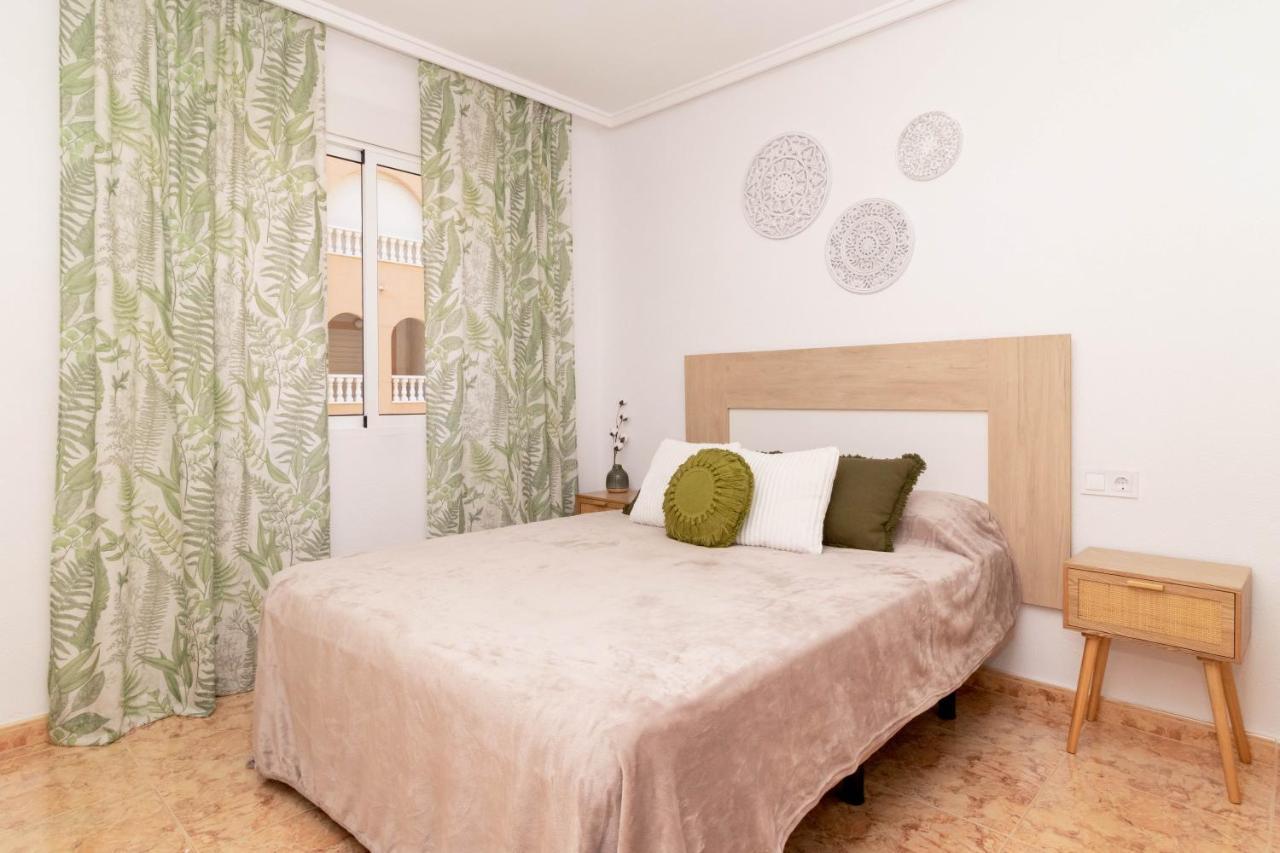 Piso En El Centro Apartamento Torrevieja Exterior foto