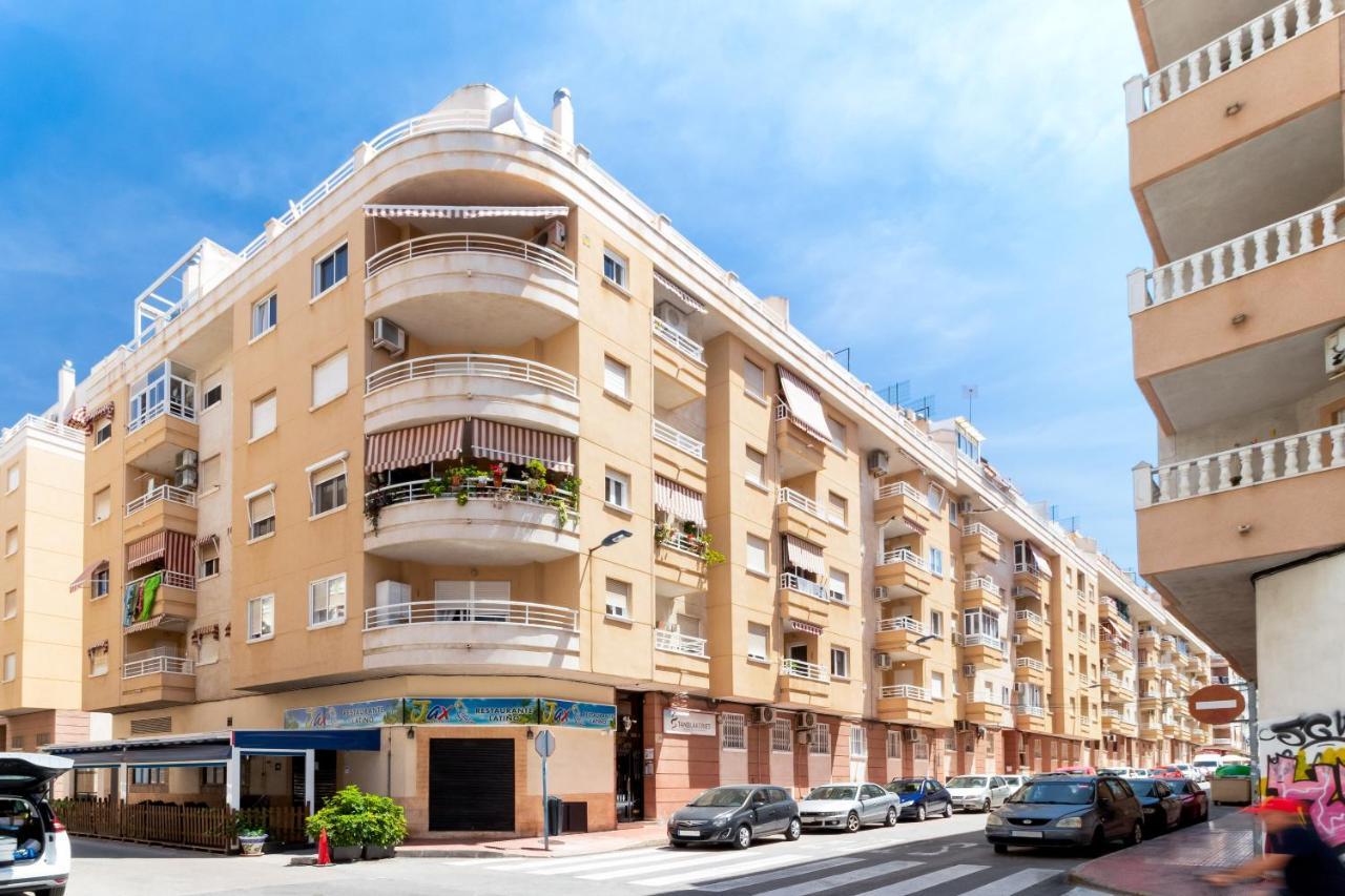 Piso En El Centro Apartamento Torrevieja Exterior foto