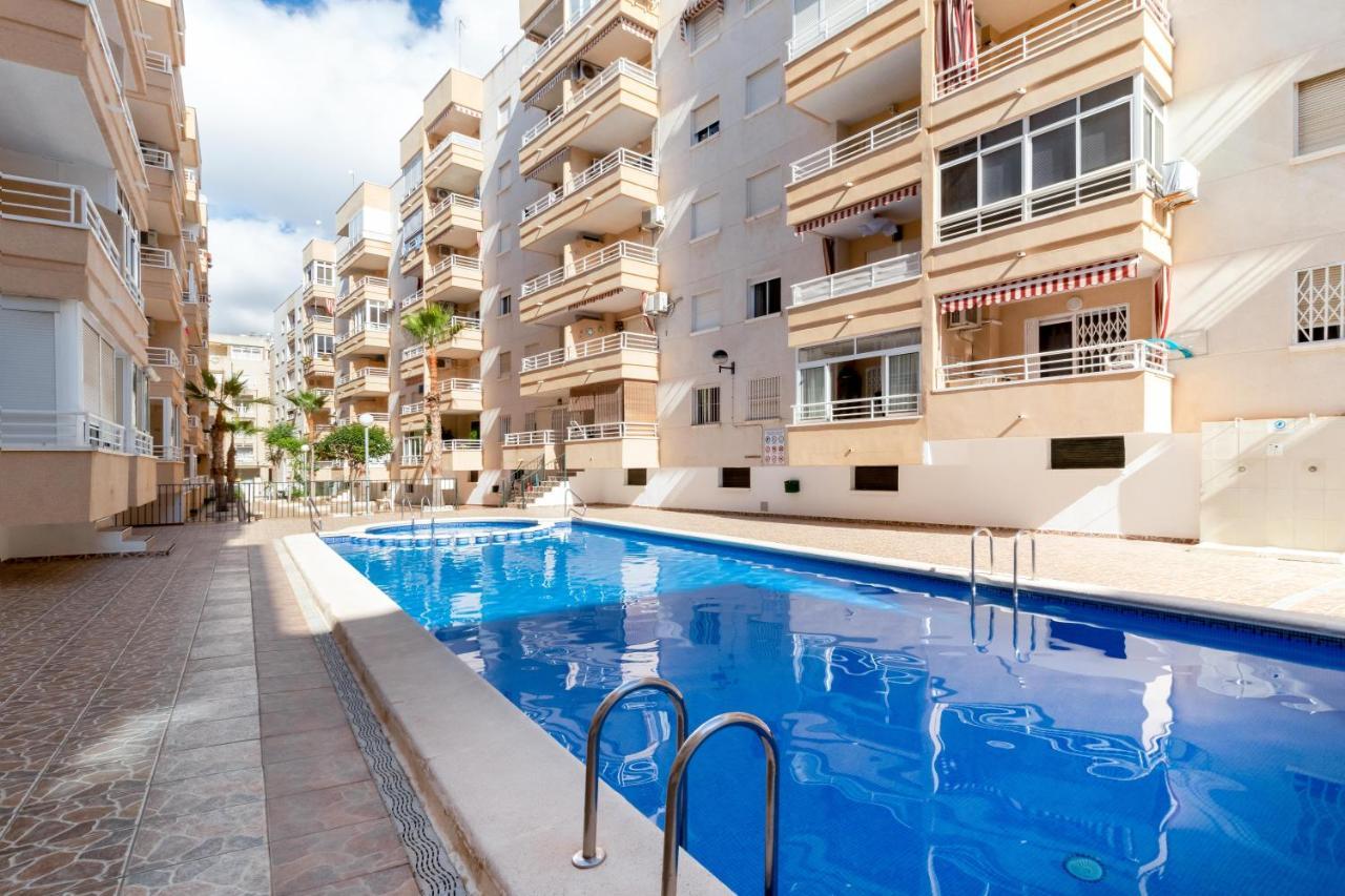 Piso En El Centro Apartamento Torrevieja Exterior foto