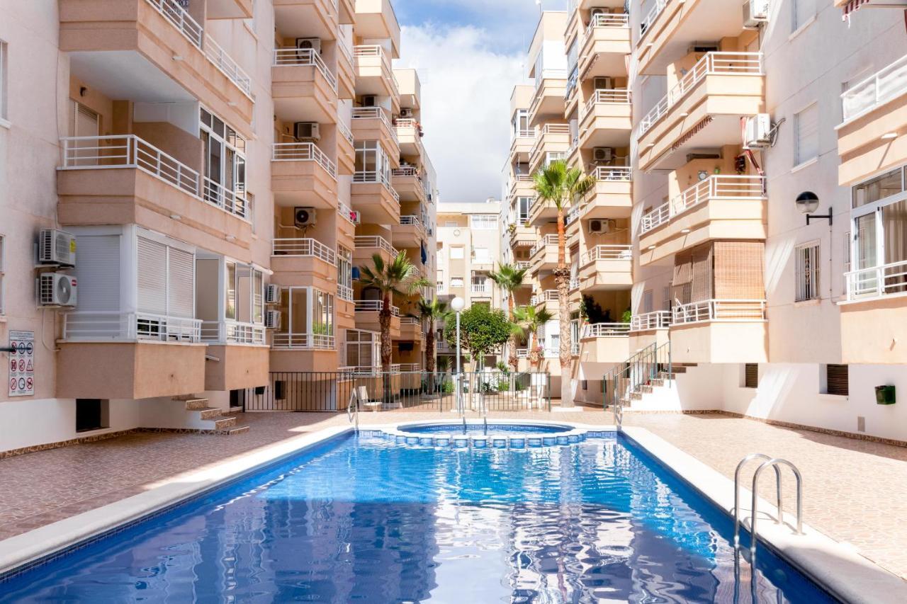 Piso En El Centro Apartamento Torrevieja Exterior foto